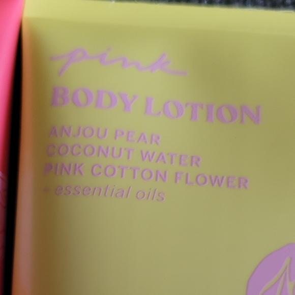 Set of 4 NEW Victoria's Secret Lotions - Picture 7 of 7